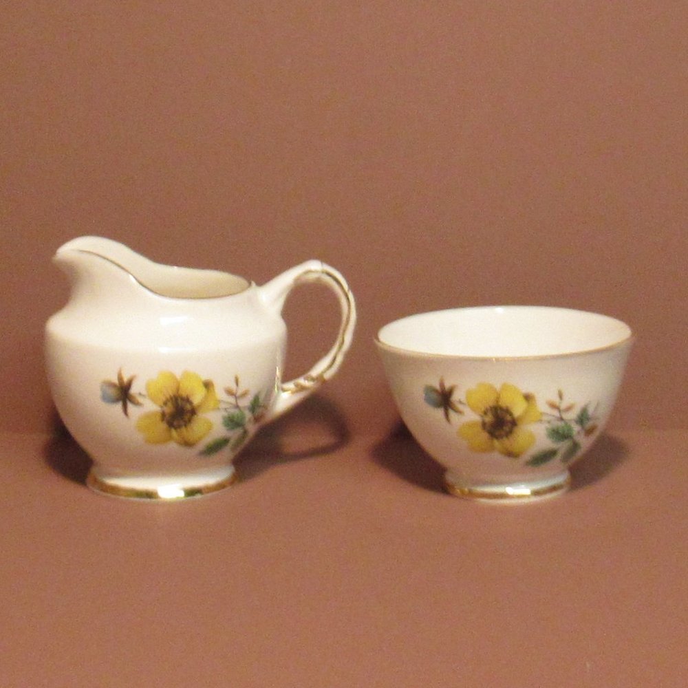 Delphine Bone China Mini Creamer & Sugar Dish